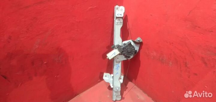 Сандеро 1 стеклоподъемник передний правый электро