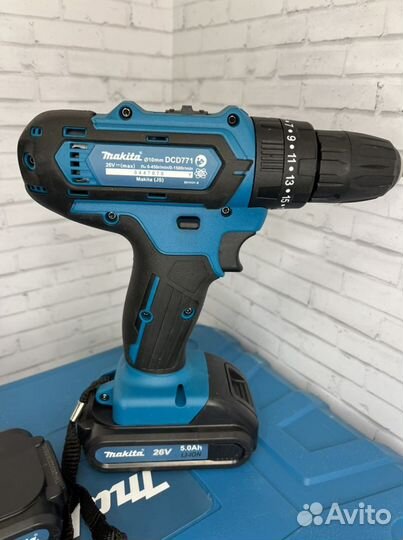 Шуруповерт Makita 18v с оснасткой