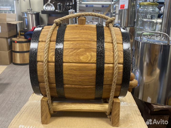 Бочка дубовая 5-10 литров, с подставкой