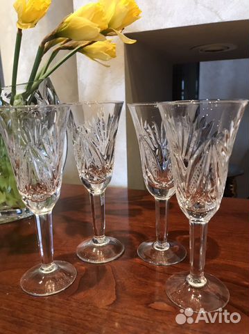 Хрустальные рюмки советских времен