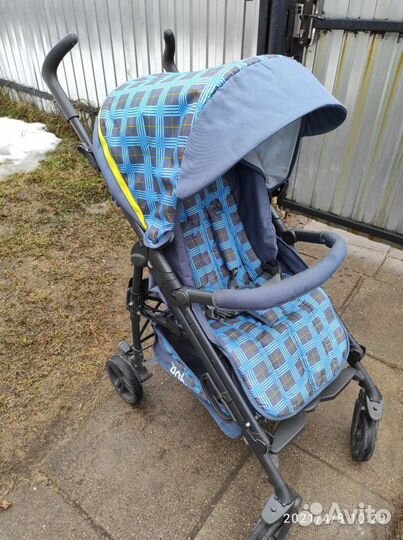 Прогулочная коляска