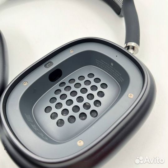 AirPods Max с гироскопом