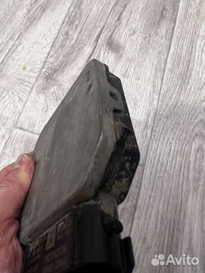 Блок управления фарой toyota camry 70