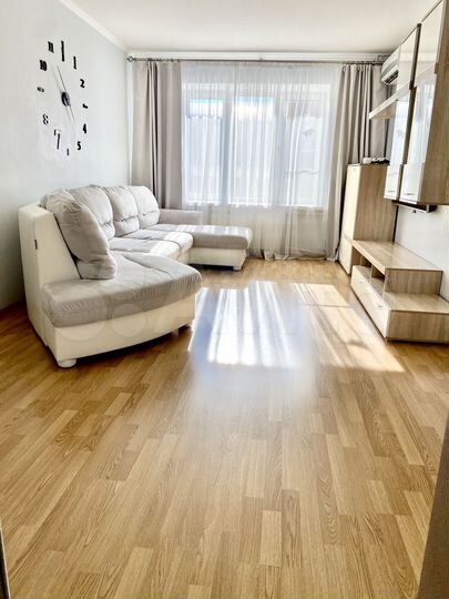 2-к. квартира, 74 м², 7/17 эт.