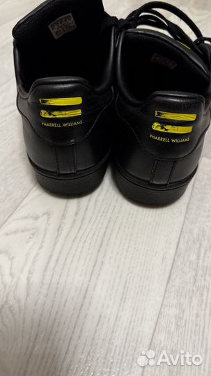 Красовски Adidas superstar pharrell williams