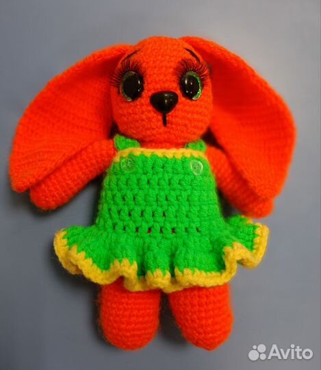 Вязаные игрушки зайка