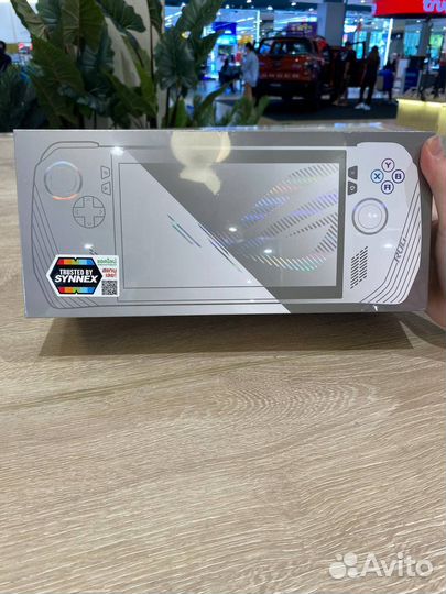 Asus ROG Ally Z1 Extreme