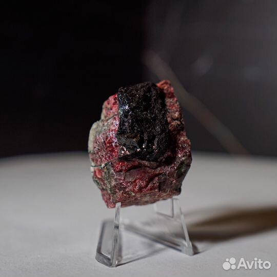 Эвдиалит, эгирин