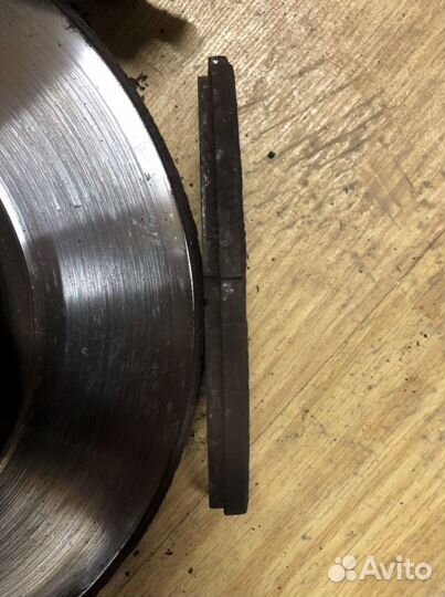 Тормозные диски + колодки передние Kia Rio