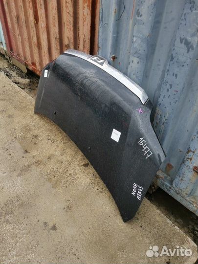 Капот Toyota Noah AZR65