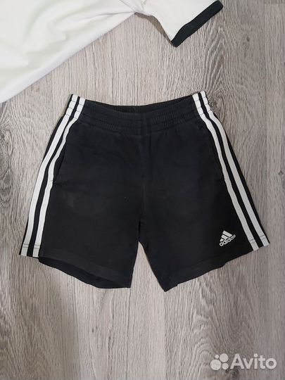 Костюм adidas 122-128.Оригинал 100%