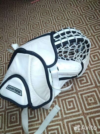 Вратарские перчатки