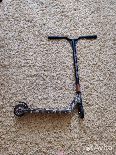 Трюковой самокат yezz street