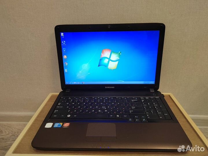 Ноутбук Samsung NP-R540, 15.6