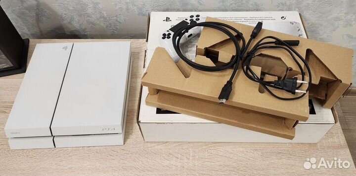 Игровая приставка Sony Playstation 4 Fat