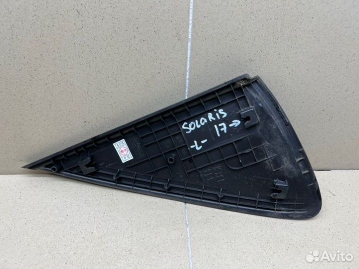 Накладка заднего крыла левая Hyundai Solaris седан