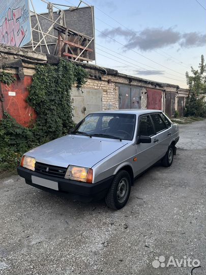 ВАЗ 21099 1.5 МТ, 2002, 190 000 км