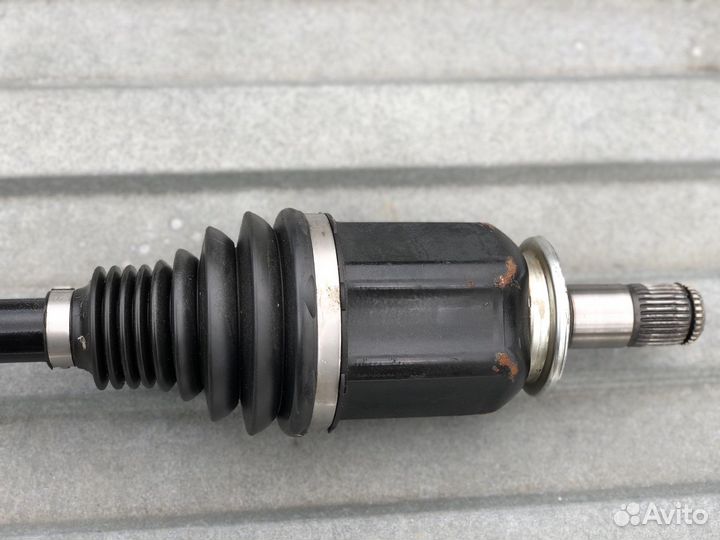 Передний привод левый Range Rover Vogue Sport