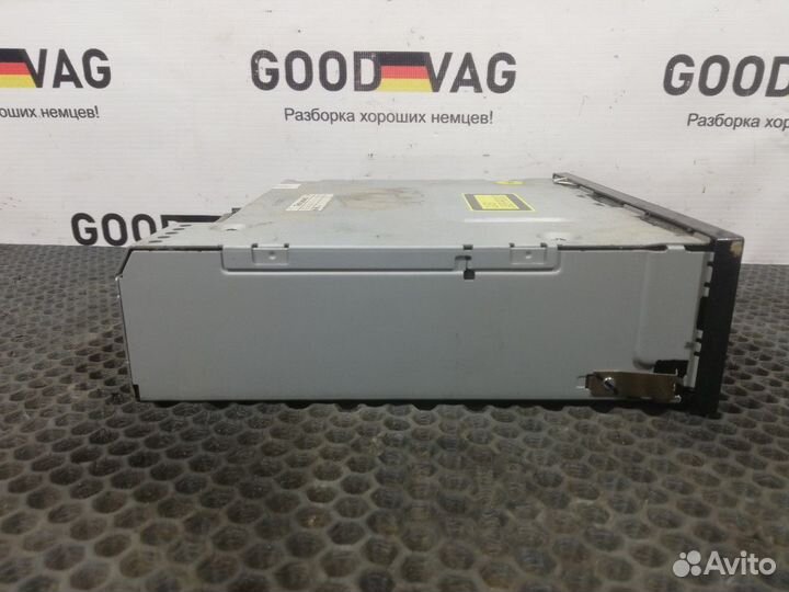 8E0035111D CD-Changer(CD-ченджер) Audi A4