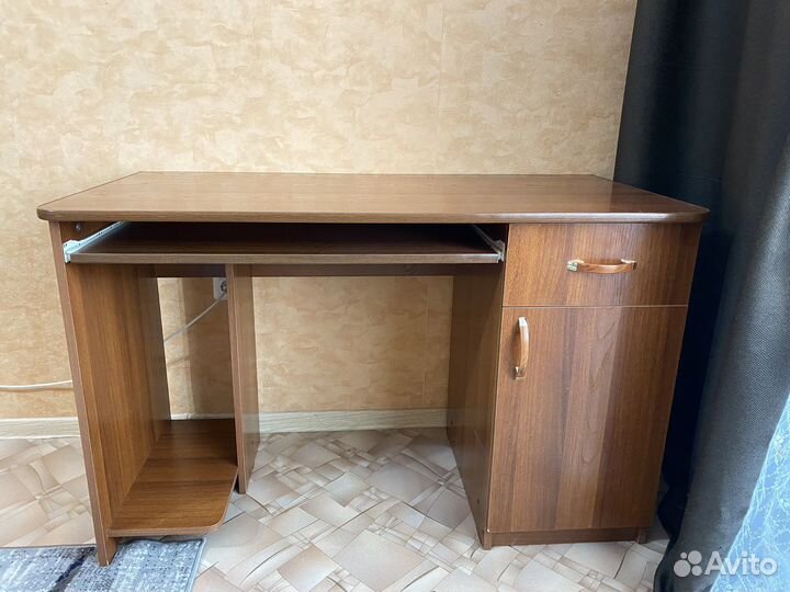 Компьютерный стол бу