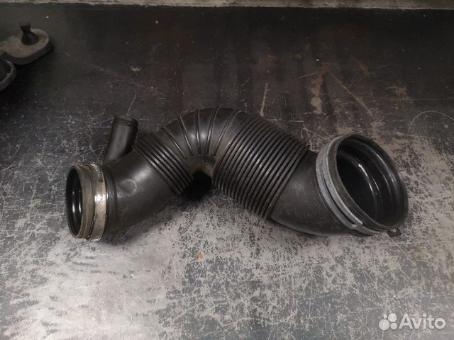 Патрубок воздушного фильтра VAG 3c0129654P/AJ