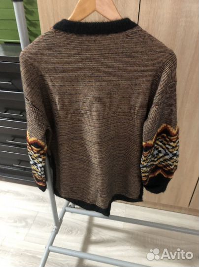 Свитера новые 48-52р-р