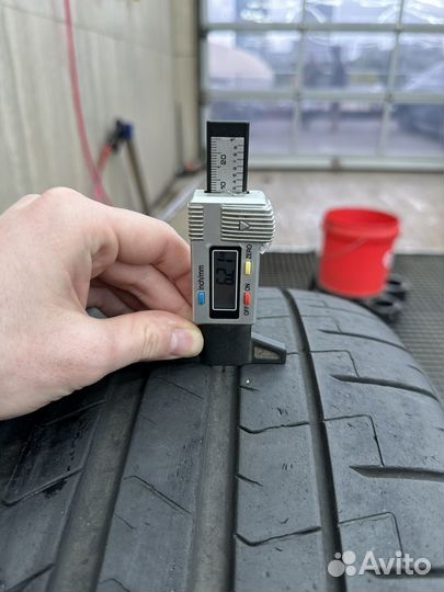 Pirelli P Zero 275/35 R20 102Y