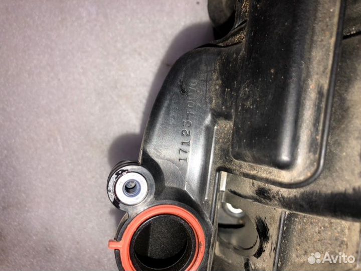 Впускной коллектор Toyota Camry V70 A25A