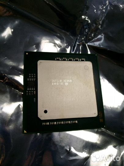 Intel Xeon Processor E7330 (6M Cache, 2.40 GHz