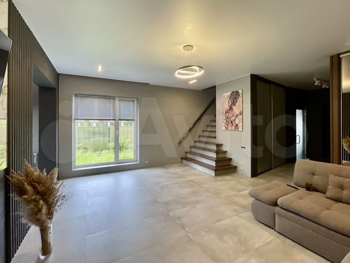 Таунхаус 110 м² на участке 5,3 сот.