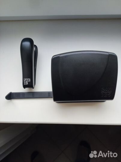 Дырокол SAX 325 и степлер SAX-19