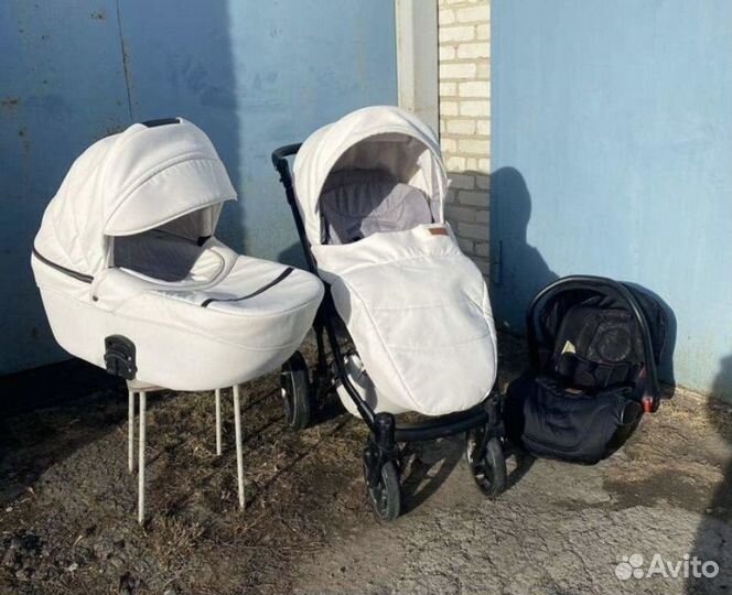 Коляска 3 в 1