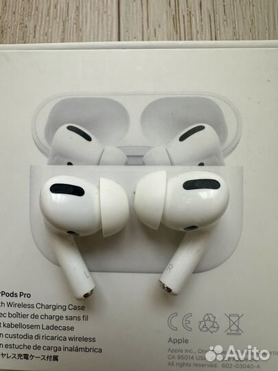 Б/У Беспроводные наушники Apple AirPods Pro