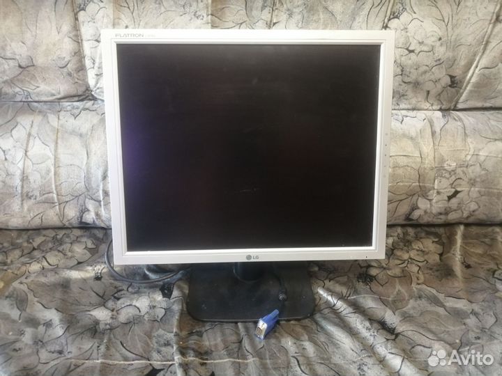 Монитор для компьютера 19 дюймов