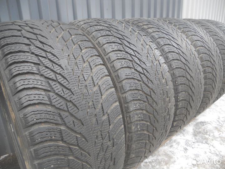 Nokian Tyres Hakkapeliitta R3 245/45 R18 100T