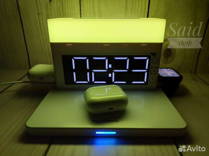 Ночник светильник с беспроводной зарядкой 3в1