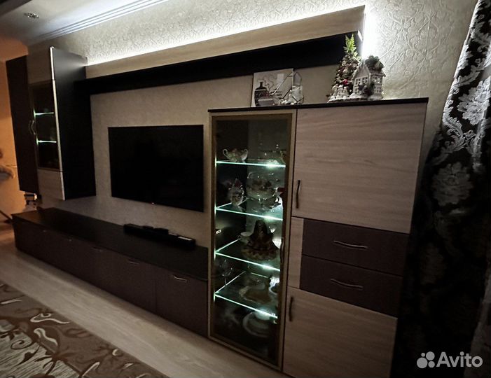 Стенка в гостиную
