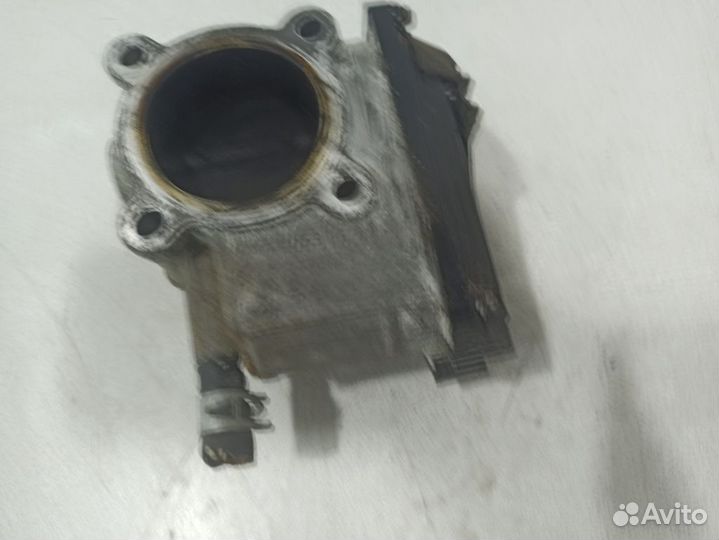 Дроссельная заслонка MN135985