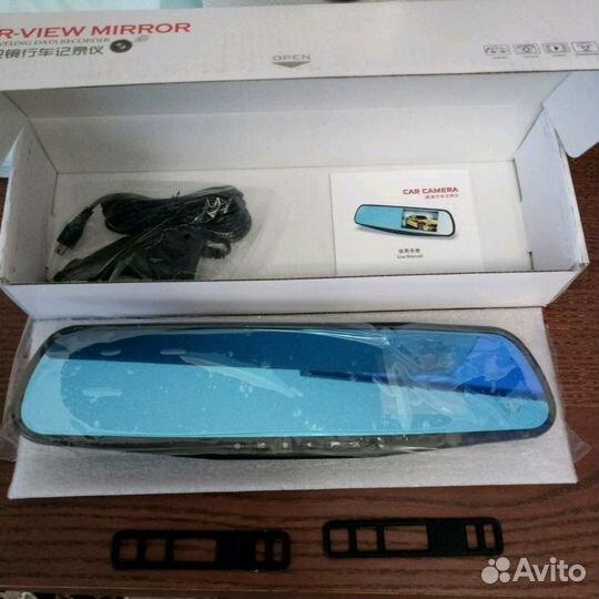 Видеорегистратор зеркало с камерой заднего вида