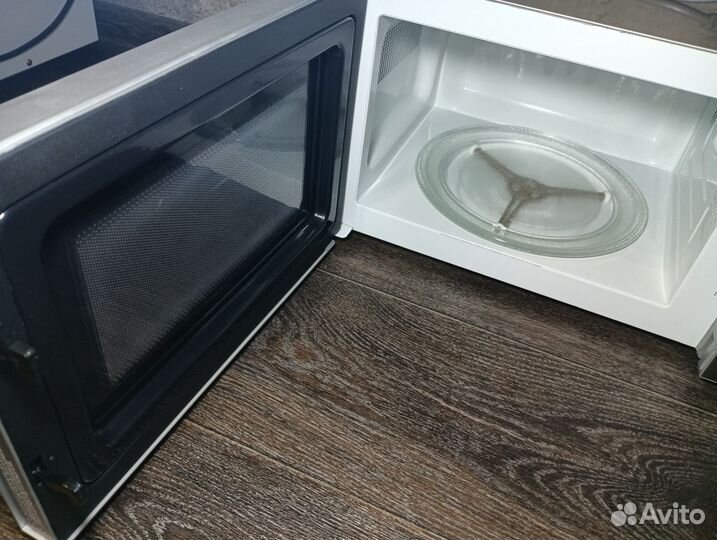 Микроволновая печь
