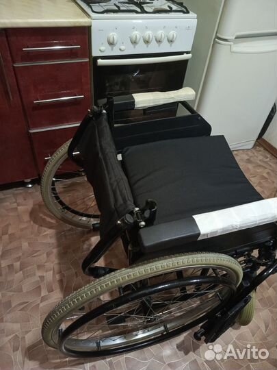 Инвалидная коляска складная бу