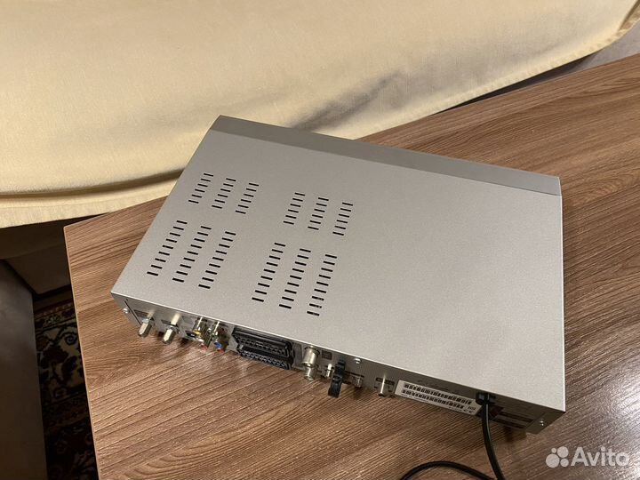 Ресивер цифровой Samsung DSB-B350V