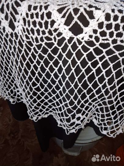 Скатерть белая круглая