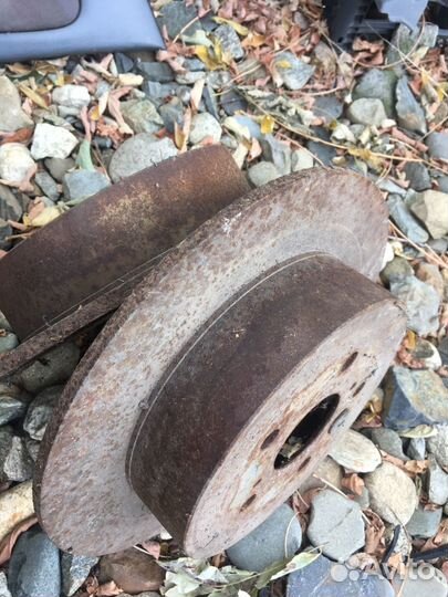 Toyota RAV4 II 2004 диск тормозной задний