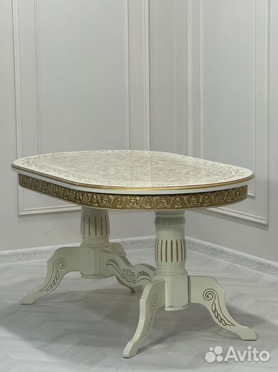 Комплект стол и стулья. В наличии