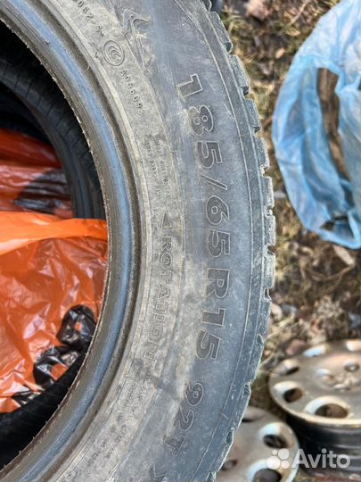 Nokian Tyres Hakkapeliitta 7 185/65 R15 43N