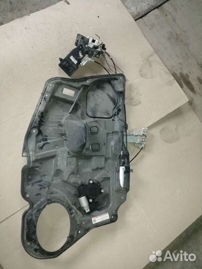 Запчасти mazda 6 gg на левую передние дверь