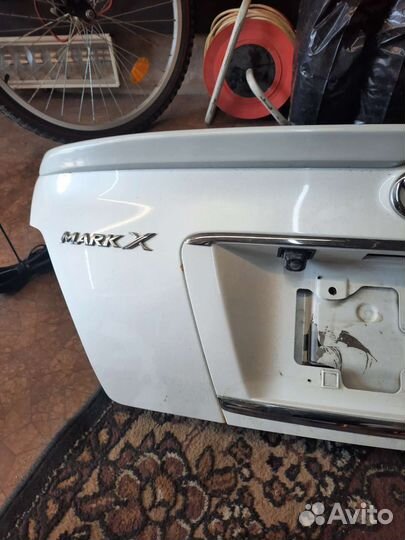 Крышка багажника Toyota Mark X