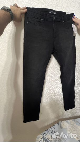 Джинсы Terranova 46 черные новые