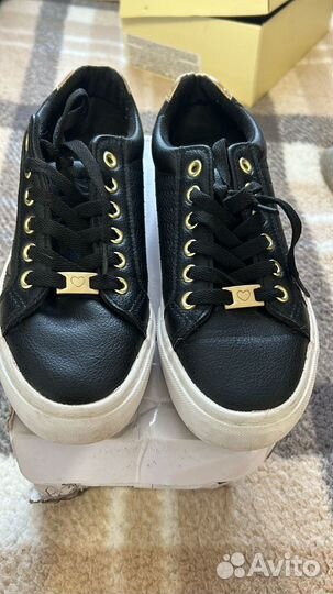 Кроссовки детские